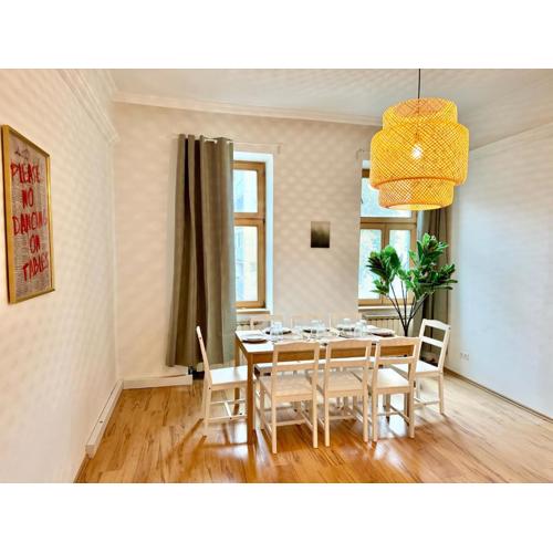 110 m2 4-Room Renovated Apartment
