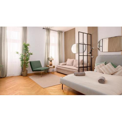 16 Guests I 4BR I Near Danube I 5 Min to U1