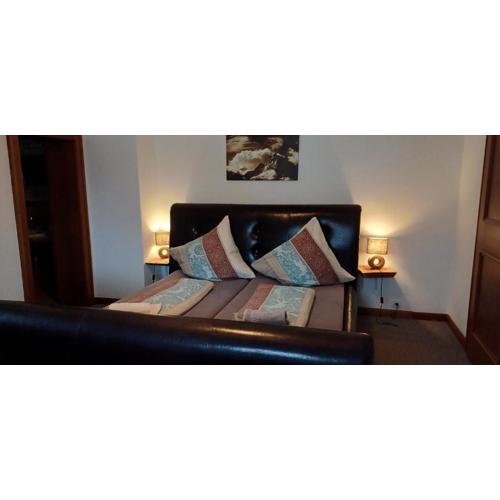 2 Zimmerwohnung mit Küche u. Bad