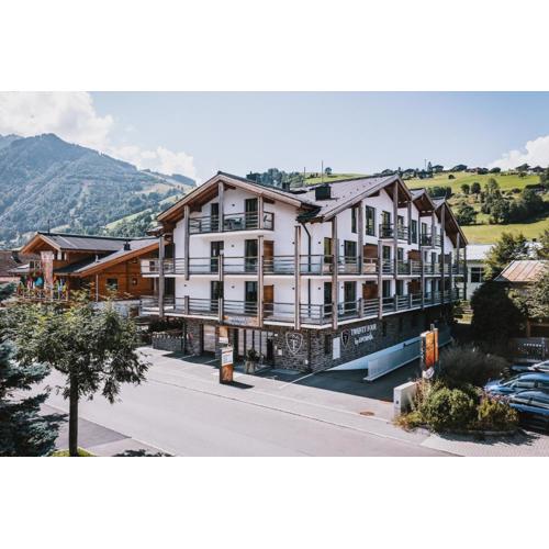 24 by AvenidA - Mountain Hotel