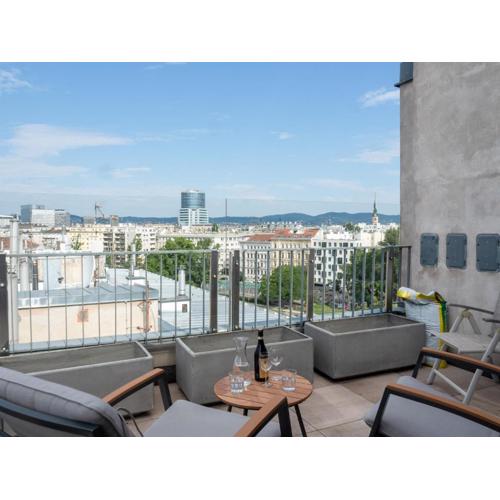 360 View Loft 3