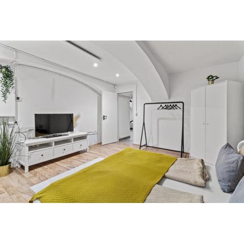 5 Minutes to S-Bahn Rennweg I Souterrain Trendy Loft