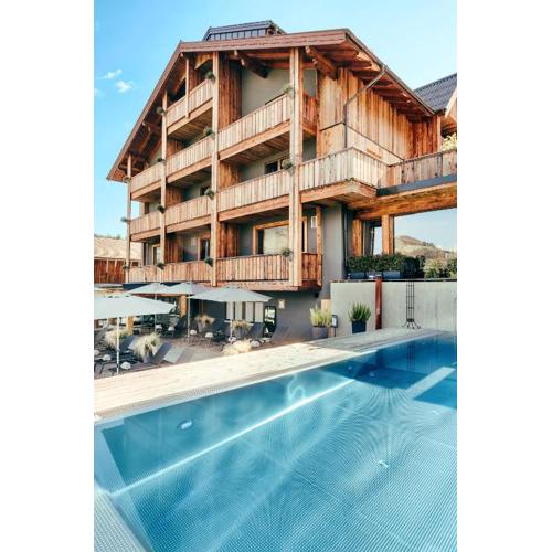 ALMMONTE SENSUM SUITES Boutique Hotel