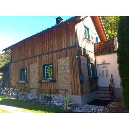 Altes Forsthaus am Bach