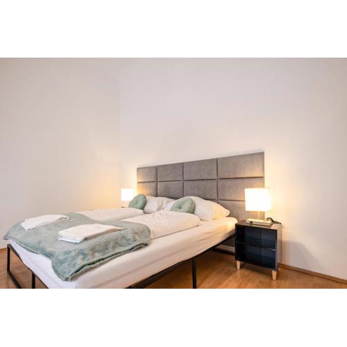 Amazing 2BR Shared Apt Only 7 Min to Wiener Stadthalle