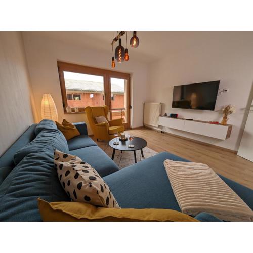 Angerpartments-Sonnige große Wohnung mit Balkon und kostenlosen Parkplatz