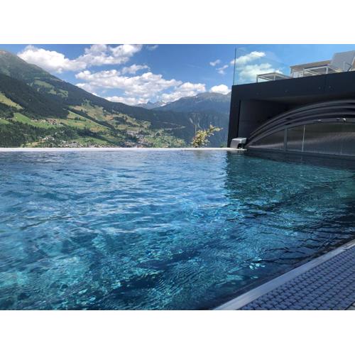 Apart Alpine Retreat 3