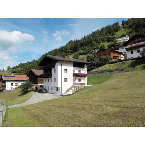 Apartment Alpenherz-2 by Interhome