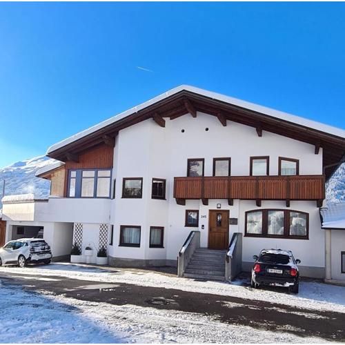 Apartment Huter