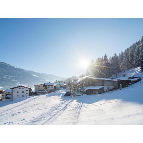 Apartment in Kaltenbach near Ski Lift