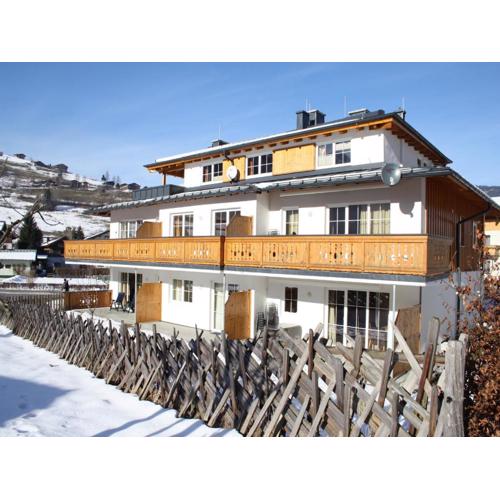 Apartment in Kaprun near Ski Lift