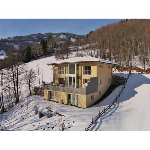Apartment in Kaprun near Ski Slopes