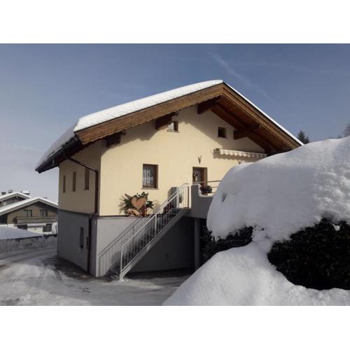 Apartment in Niedernsill near Ski Slopes