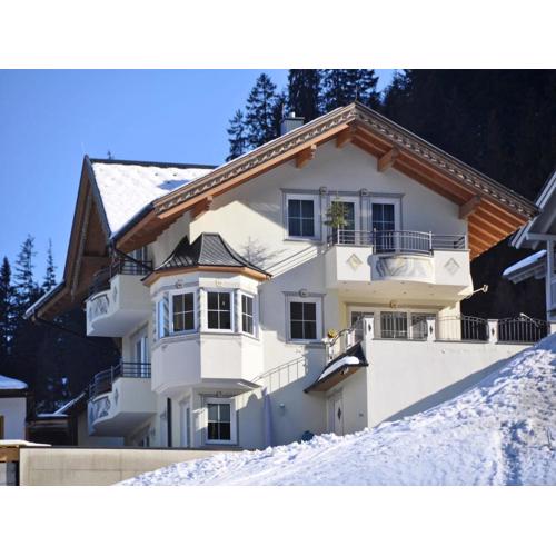 Apartment in See near Ski Slopes