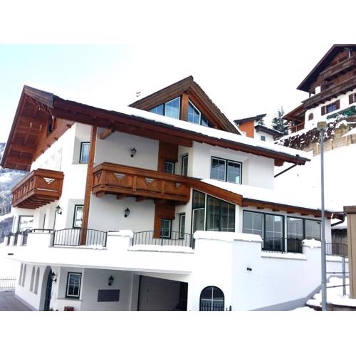 Apartment in Tyrol near Ski Slopes