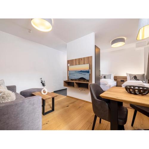Apartment Kleines Bergblick 07 by Interhome