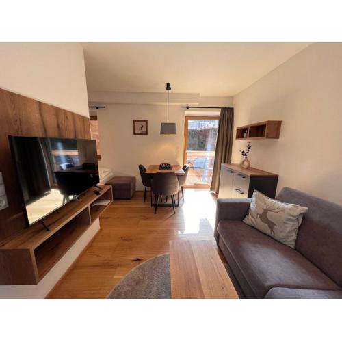 Apartment Kleines Bergblick 09 by Interhome