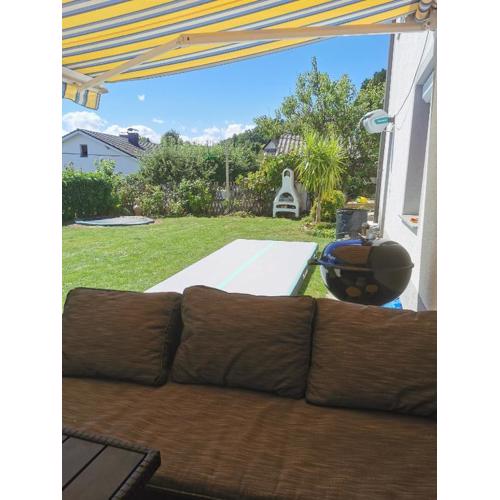 Apartment mit Garten und Terrasse
