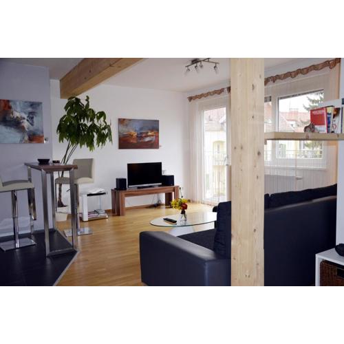 Apartment mit großem Balkon