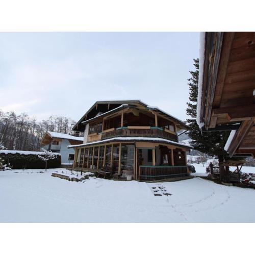 Apartment Neukirchen near Ski Slopes