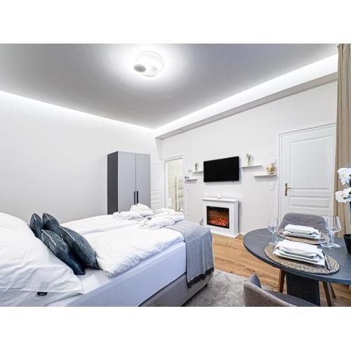 Apartment Noble - with Aircondition!