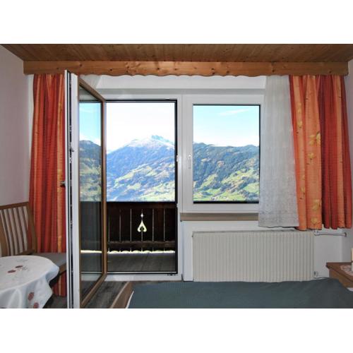 Apartment Unterflöber-3 by Interhome