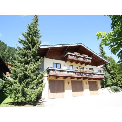 Appealing Apartment in Kleinarl with Ski-Storage