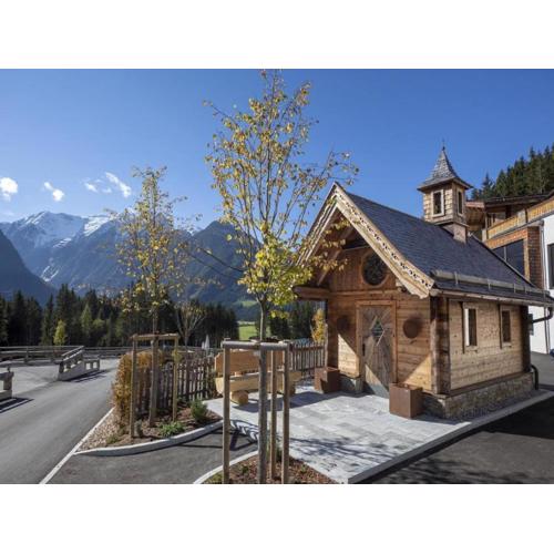 Austrian Alps Chalet with Ski Access
