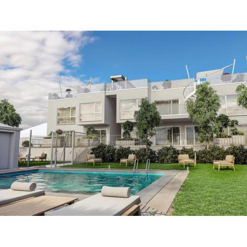 Balcony/pool/free parking garage Studio