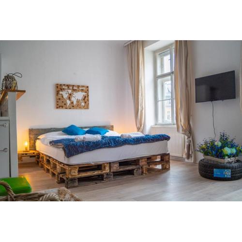 Beautiful 1BR Apt, Very Central, Perfect for Long stays