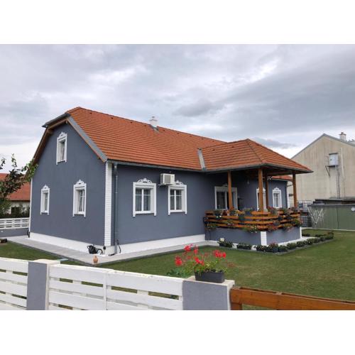 Beautiful 4-Bed House in the Weinviertel