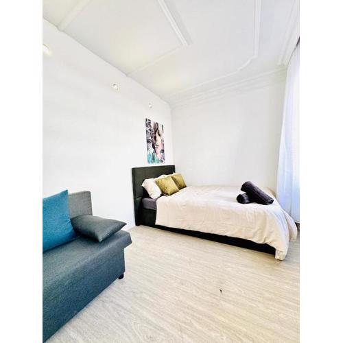 Beautiful 4BR Apt for up to 12P 10 Min to FAC Platz