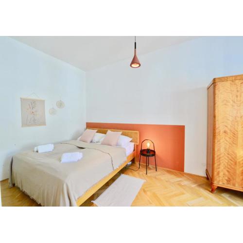 Beautiful Flat Next to Karlskirche