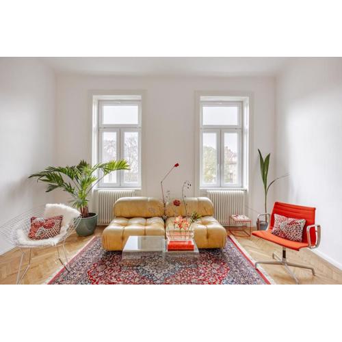 Beautiful vintage apartment near Schönbrunn