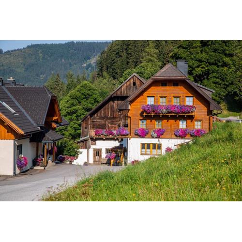 Bio-Bauernhof Grundlehnerhof