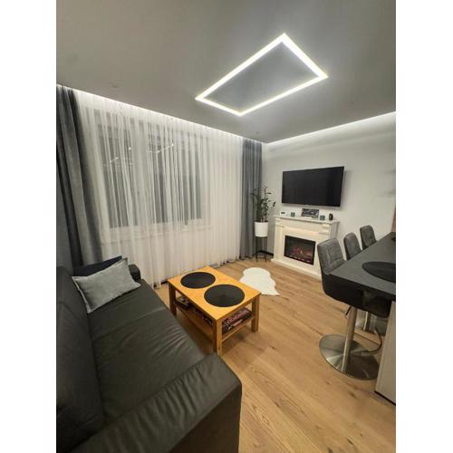 Black and white style apartment in Vienna