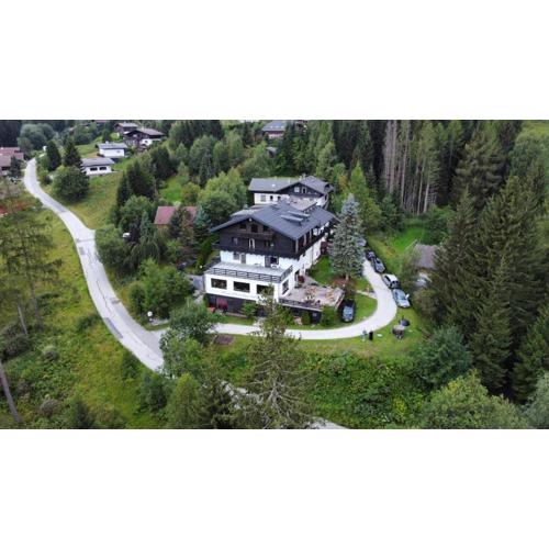 Blue Mountain Hotel