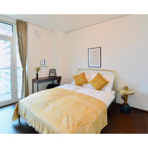 Brand-New, Close to Centre, Rooftop-Summer-Pool