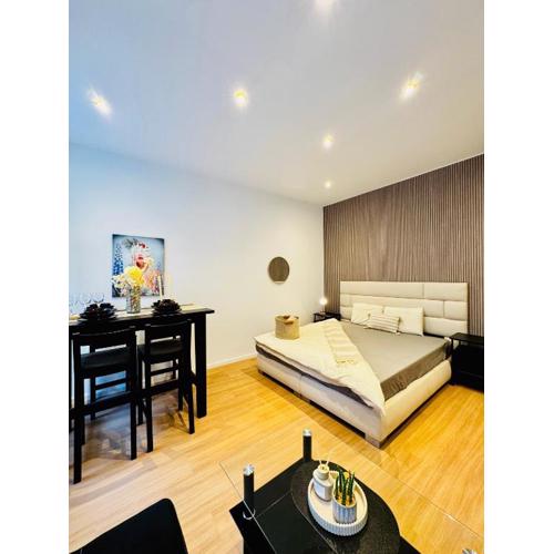 Bright & Comfortable 1BR ,Easy Access to Vienna City Centre