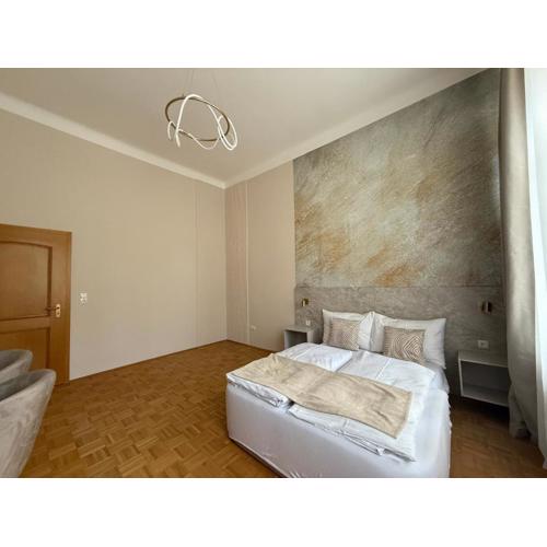 Bright rooms by Schönbrunn, next to U6 Niederhofstraße