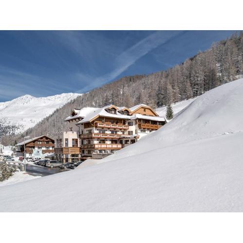 Burghotel Alpenglühn