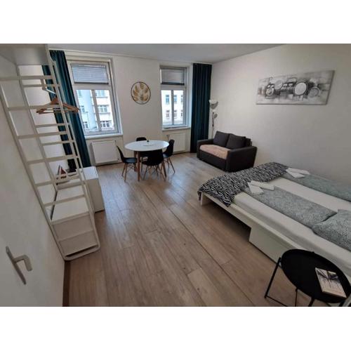 Central Apartment metro 1 min.