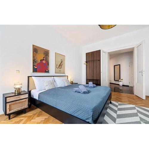 Central & Spacious 2 BR Apartment