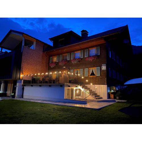 Chalet & Almhostel Alpenperle - Selbstversorger Unterkunft