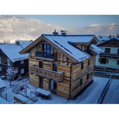Chalet Alpenglück by Kaprun Rentals