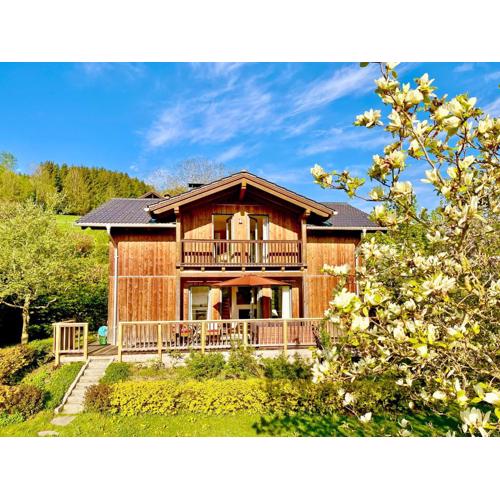 Chalet Attersee - ganzes Ferienhaus, Seeblick, Kamin, Sauna