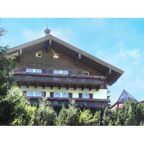 Chalet in Dienten with Ski-In Access & Sauna