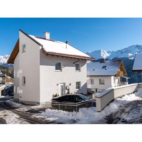 Chalet in Fiss near Ski Lifts