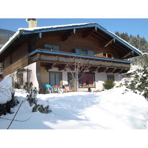 Chalet in Neukirchen near Ski Lifts