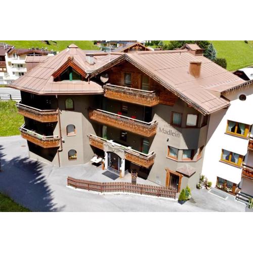 Chalet Madlein
